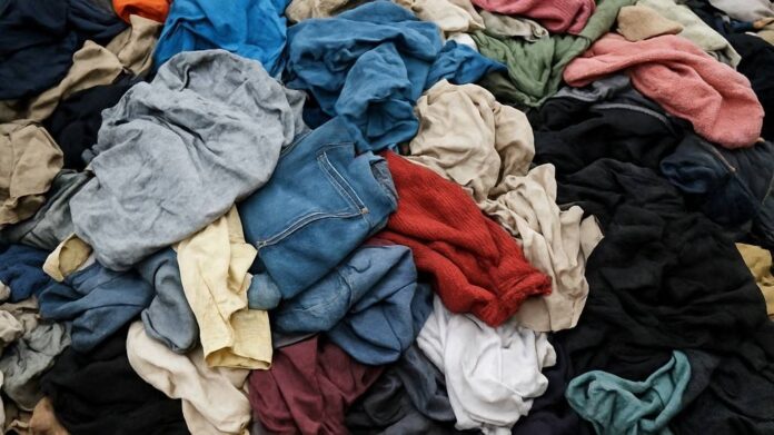 textile recycling challenges and solutions