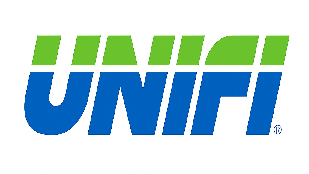 AMY Peppermint yarn by Unifi