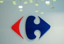 Carrefour Introduces Clear Fashion App for Clothing Labels Environmental labeling with Clear Fashion