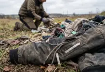 Regulating Smart Clothing to Prevent Electronic Waste Regulating Smart Clothing to Prevent Electronic Waste
